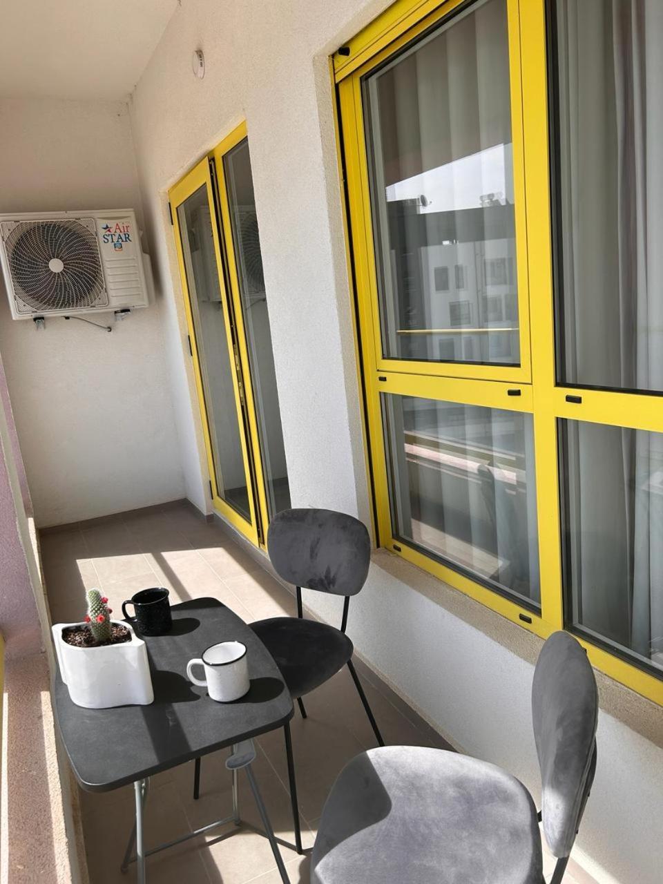 Picasso Apartment Tiranë Eksteriør bilde