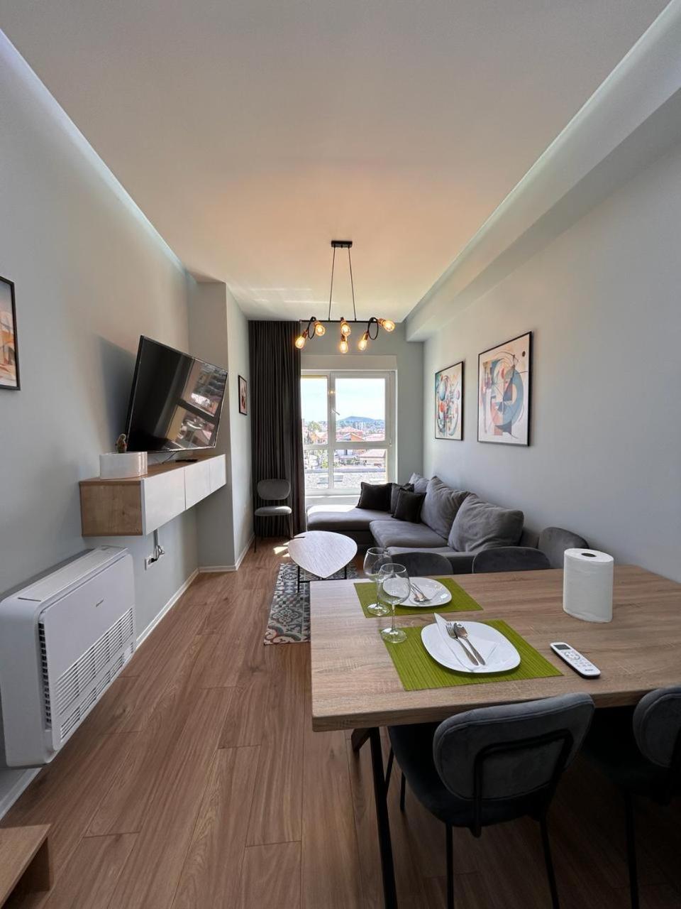 Picasso Apartment Tiranë Eksteriør bilde