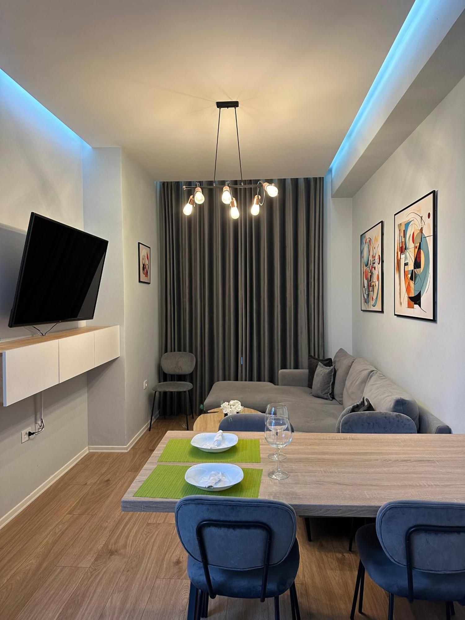 Picasso Apartment Tiranë Eksteriør bilde