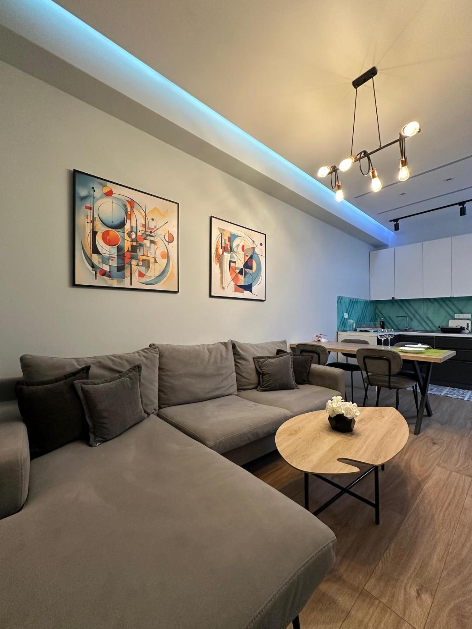 Picasso Apartment Tiranë Eksteriør bilde